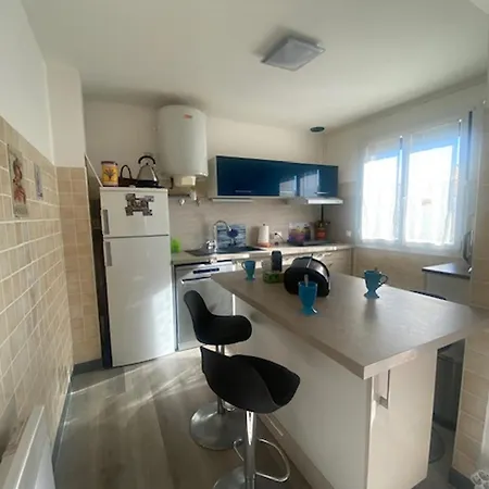 Appartamento Spacieux T3 Climatise Proche Plage, Balcon, Parking Privatif - Fr-1-795-19